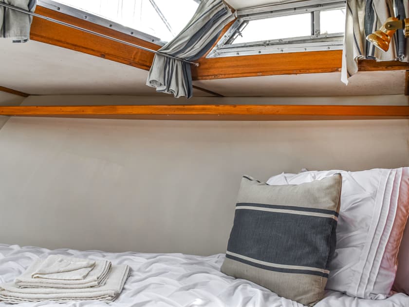 Bedroom | The Rose - Coynant Farm, Felindre, near Swansea 