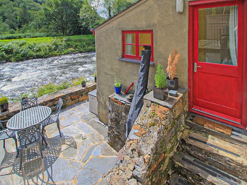 Patio | Riverbank Cottage, Beddgelert