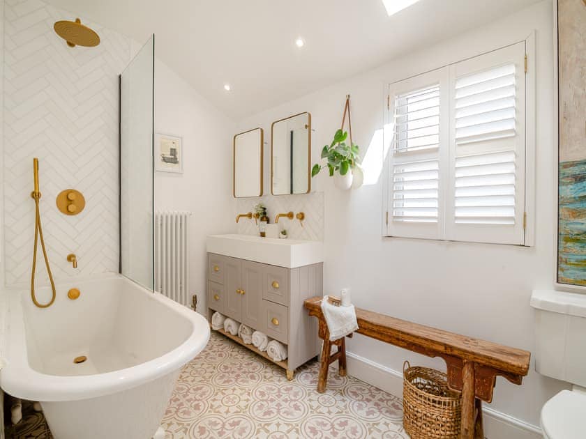 Bathroom | Pierside Coastal Retreat, Clevedon