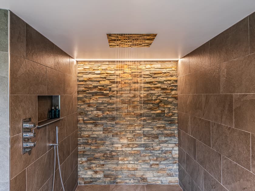 Spa | Blue Seas, Mawgan Porth