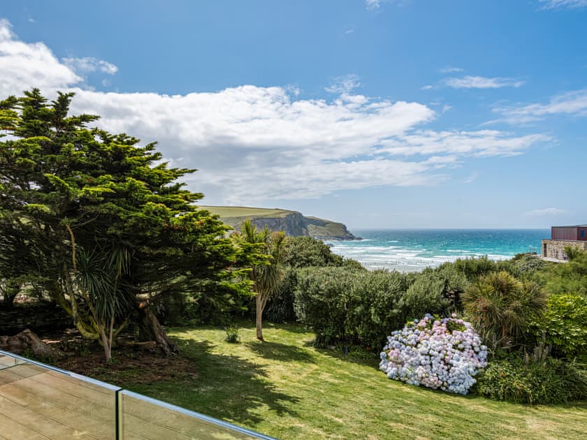 View | Blue Seas, Mawgan Porth