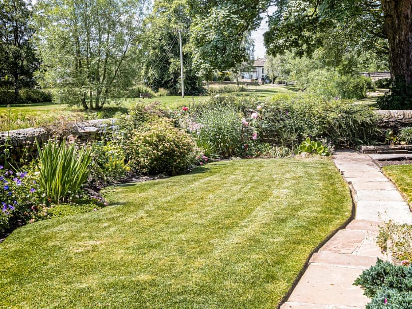 Garden | River View Cottage, Gargrave, near Skipton