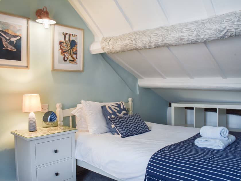 Single bedroom (Small-double bed)  | Glenhowen, Robin Hoods Bay, near Whitby
