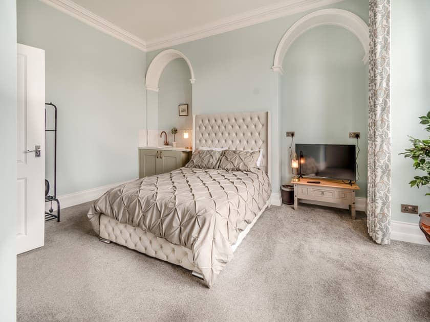 Double bedroom | Temperance House, Selby