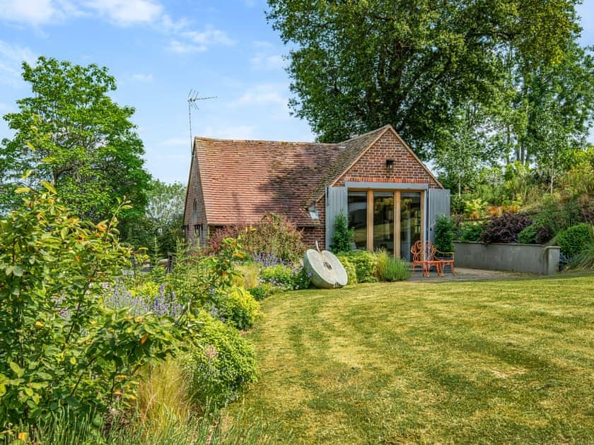 Exterior | The Cottage High Wykehurst End, Ewhurst, near Cranleigh