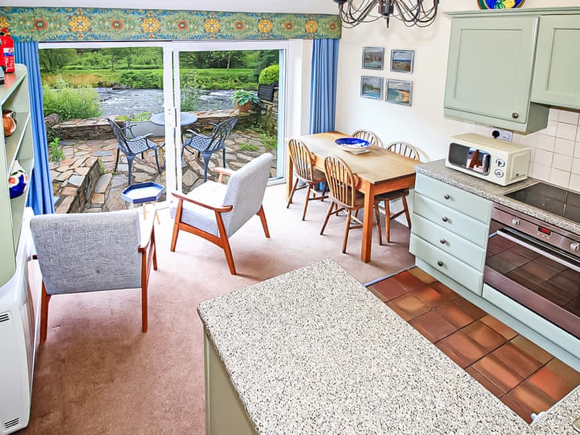 Kitchen/diner | Riverside Cottage, Beddgelert