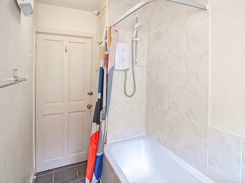 Bathroom | Riverside Cottage, Beddgelert