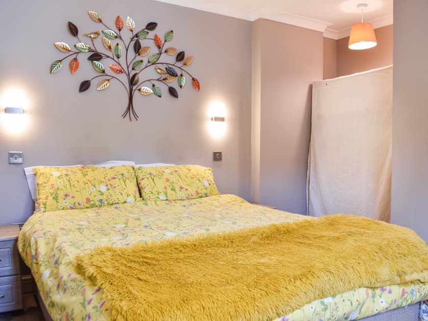 Double bedroom | Roxy’s Cottage - Causey Arch Cottages, Beamish
