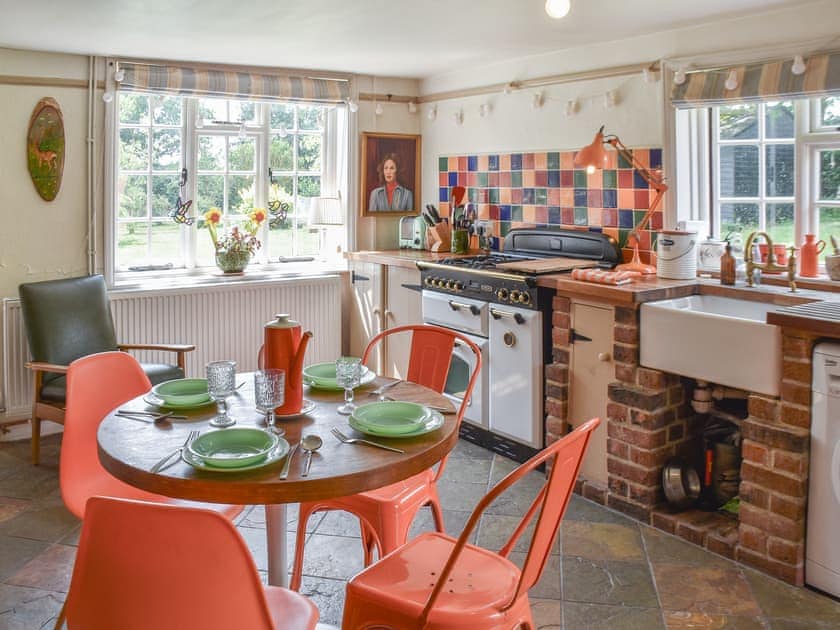 Kitchen/diner | Grove Cottage, Denham