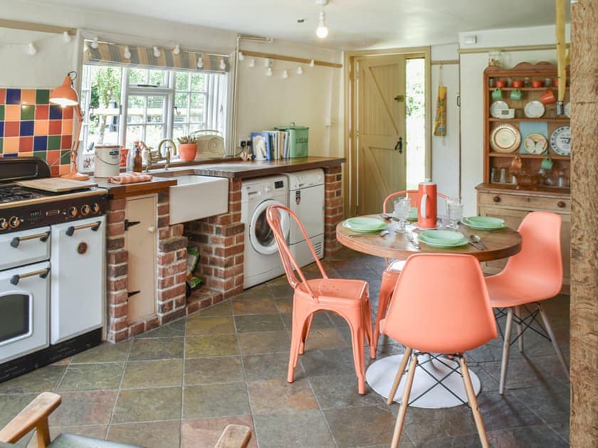 Kitchen/diner | Grove Cottage, Denham