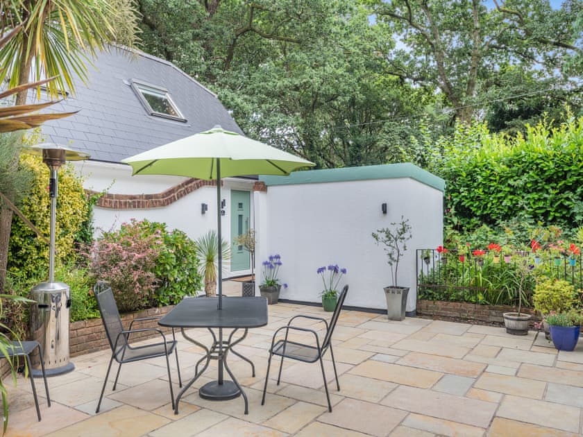 Sitting-out-area | The Loft House, Wimborne