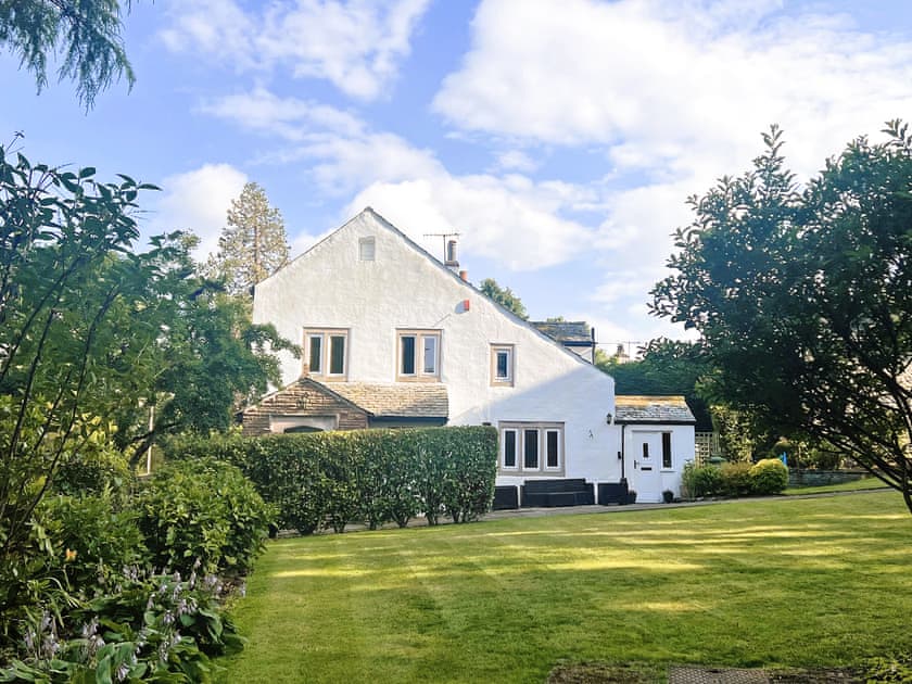 Garden and grounds | Barn End, Watermillock on Ullswater