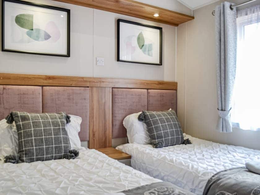 Twin bedroom | Beeches Bay - Bonnie Escapes, Southerness