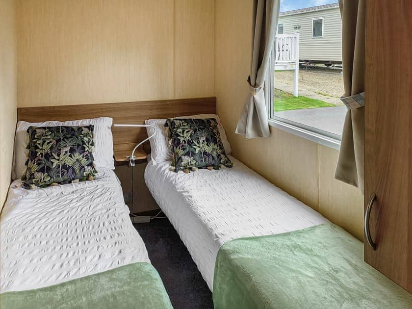Twin bedroom | The Meadows, Wemyss Bay