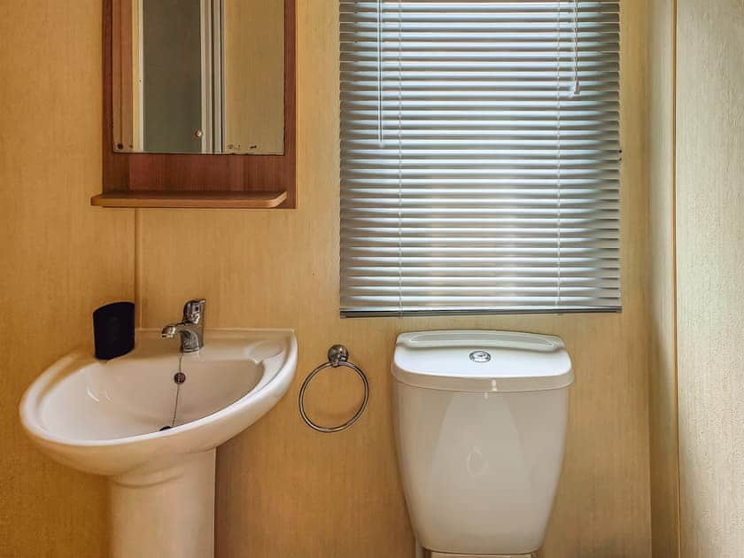 Shower room | The Meadows, Wemyss Bay