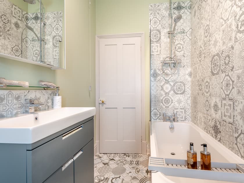 Bathroom | Lodge Cottage, Belvoir, near Grantham