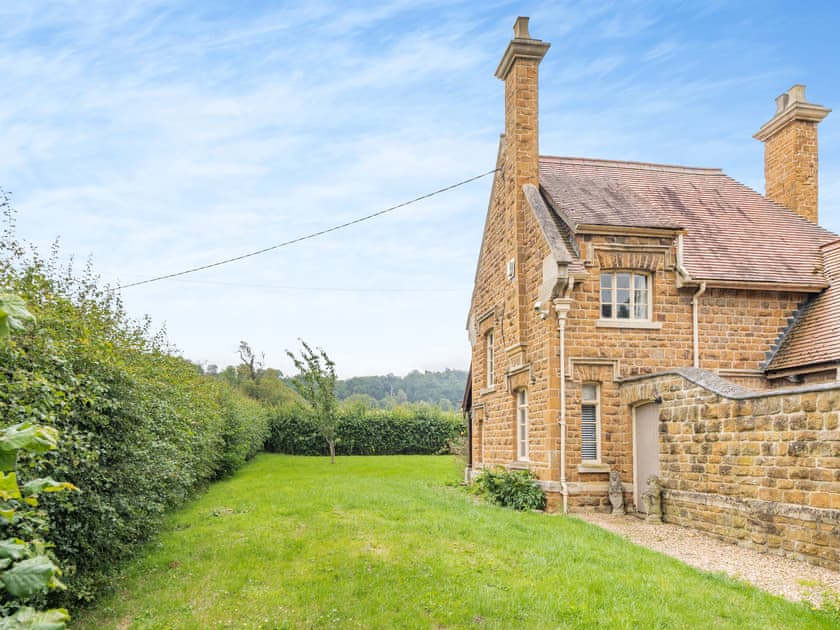 Garden and grounds | Lodge Cottage, Belvoir, near Grantham