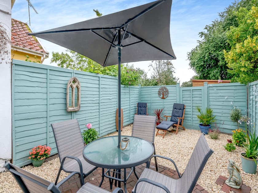 Sitting-out-area | Meadowland, Wickham Skeith, near Eye