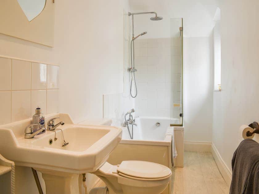 Bathroom | Lyme Gables, Lyme Regis