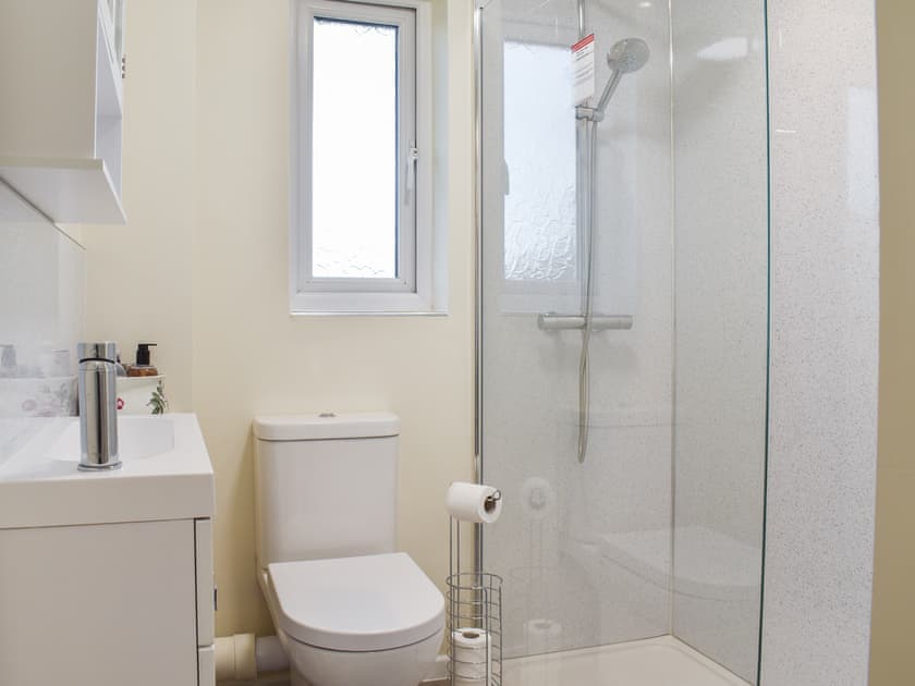 Shower room | Woodlander, Dorchester