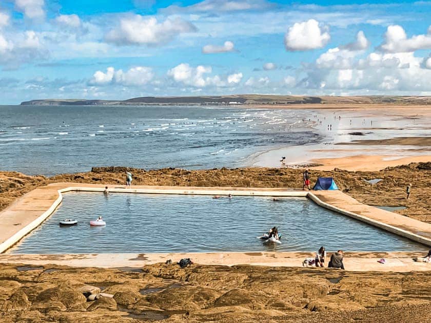 Surrounding area | The Shrimp, Westward Ho!