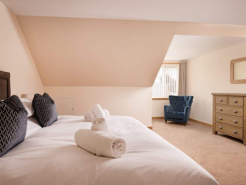 Double bedroom | Lundin Lodge - Homelands, Lundin Links