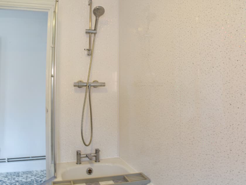 Shower room | Salty Kisses - Sandy and Salty, Mundesley, near North Walsham