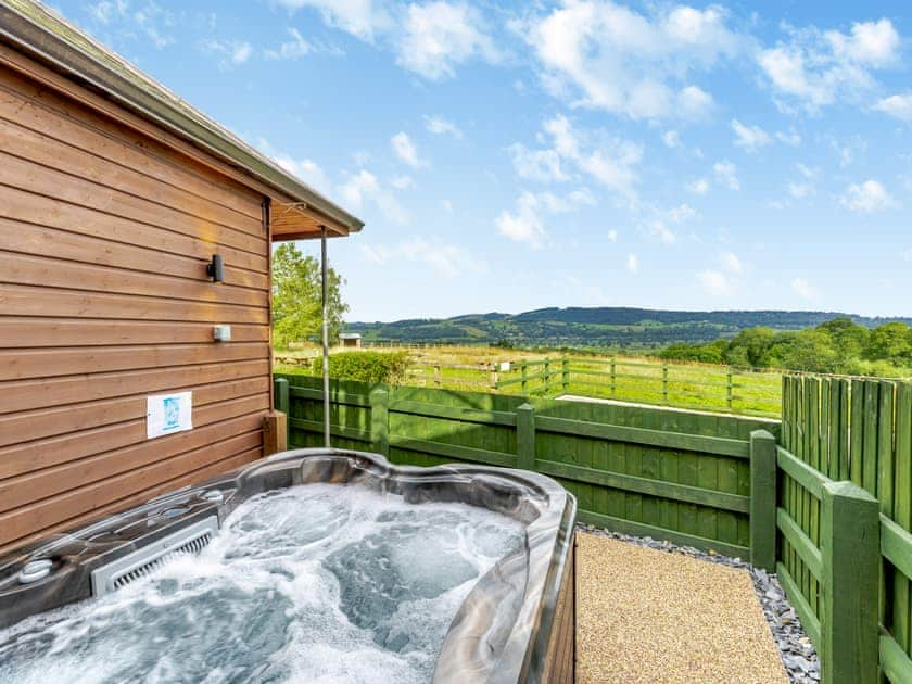 Hot tub | The Stables, Forden, near Welshpool