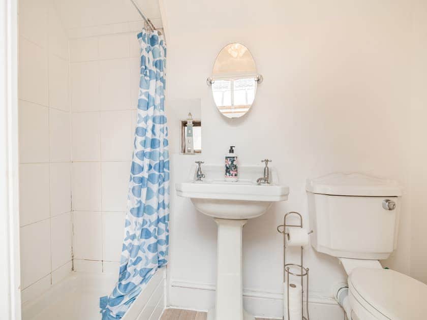 Bathroom | Highbury House, Weston-super-Mare