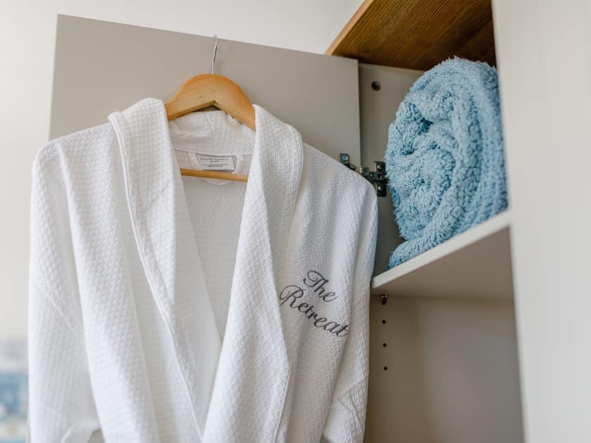King Size Bedroom | The Retreat, Falmouth