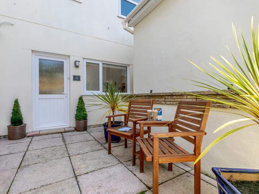 Courtyard | The Retreat, Falmouth