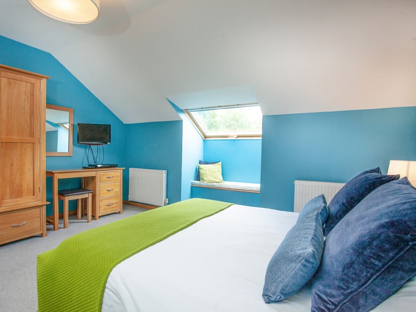 Twin bedroom | Higher Poulston - Wisteria House -  , Harbertonford, near Totnes