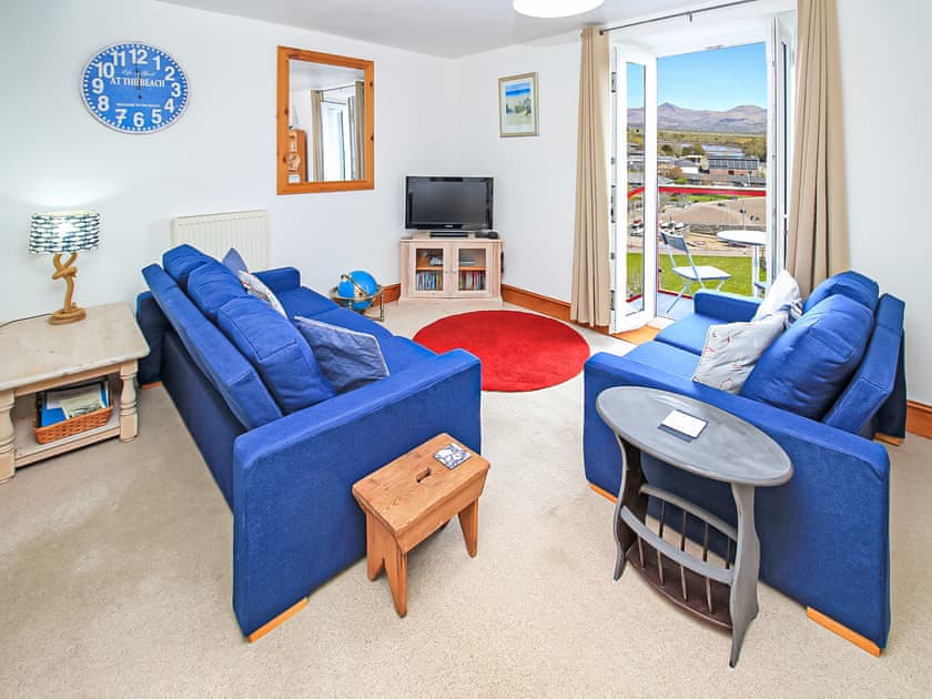 Living area | Captain’s Rest, Porthmadog