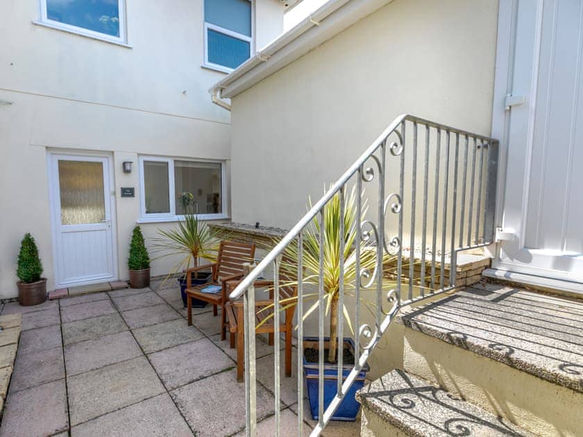 Courtyard | The Retreat, Falmouth