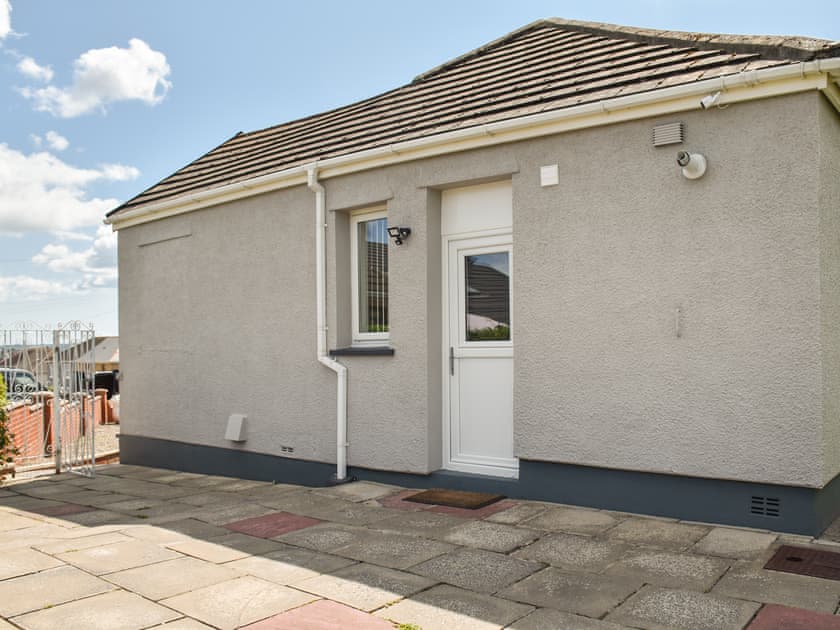 Exterior | Waun Bungalow, Llanelli