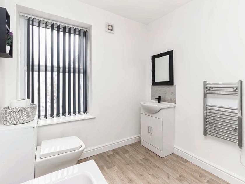Bathroom | No.10 Apartments, Blackpool