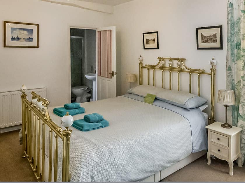 Charming antique-style brass bed | The Rockery - Rockery Cottages, Shap, near Penrith