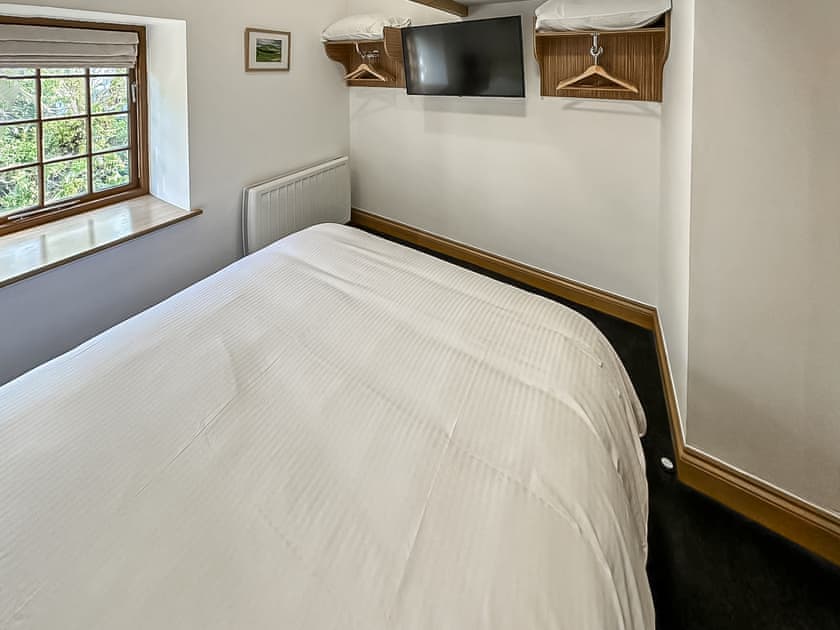 Double bedroom | Three Peak Cottage, Horton-In-Ribblesdale, near Settle