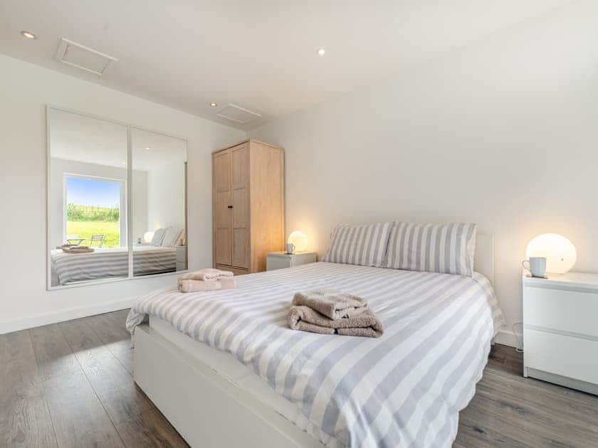Double bedroom | Primrose Cottage, Widemouth Bay, near Bude