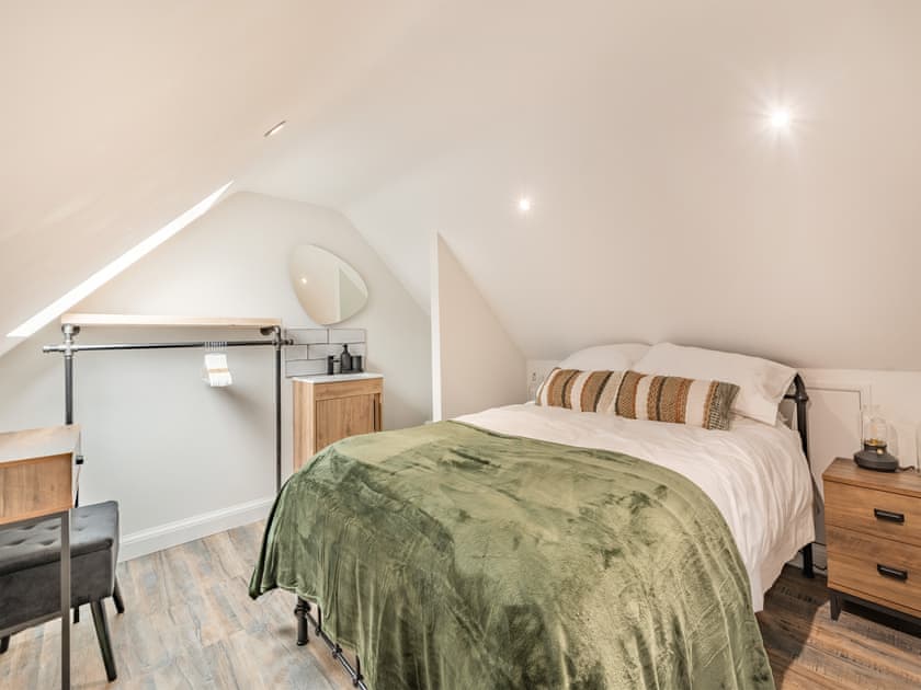 Double bedroom | Ysgubor Caemai, Wrexham