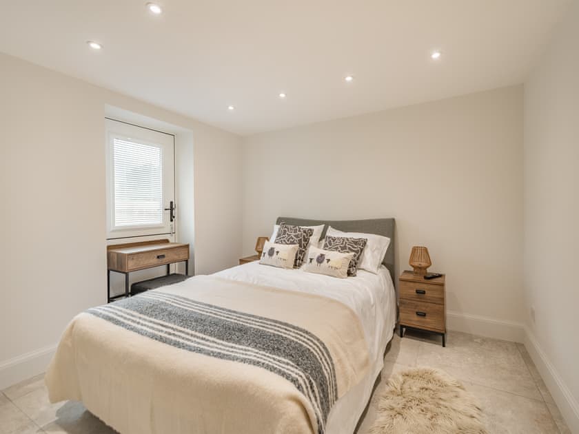 Double bedroom | Ysgubor Caemai, Wrexham