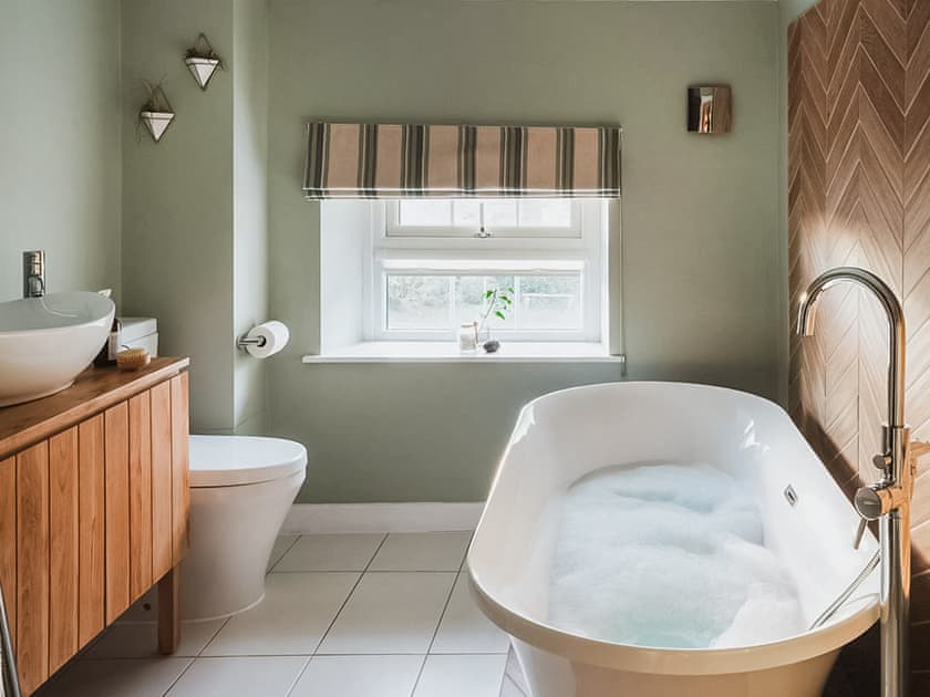 Bathroom | Low Fold - Low Fold Cottages - Low Fold, Tallentire, near Cockermouth