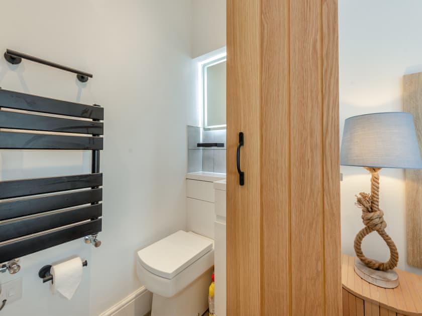Bathroom | Ardwyn, Square and Compass, near Haverfordwest