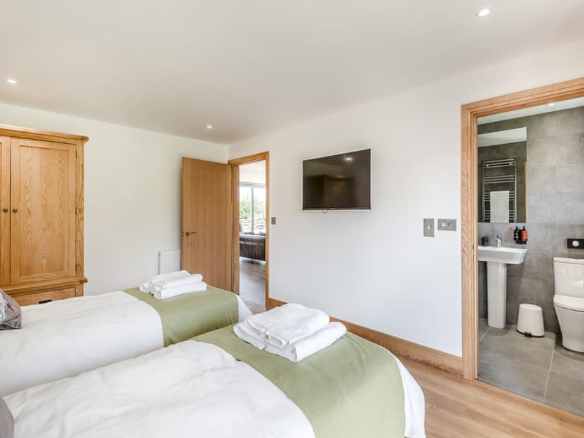 Twin bedroom | Heron’s Den - Langton Hill Retreats, Langton Hill, near Horncastle