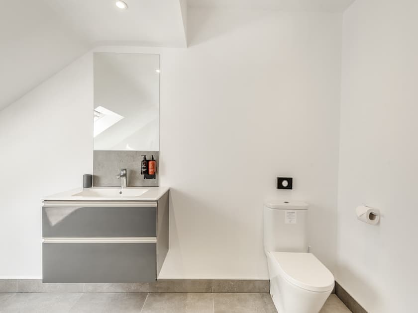 Bathroom | Heron’s Den - Langton Hill Retreats, Langton Hill, near Horncastle