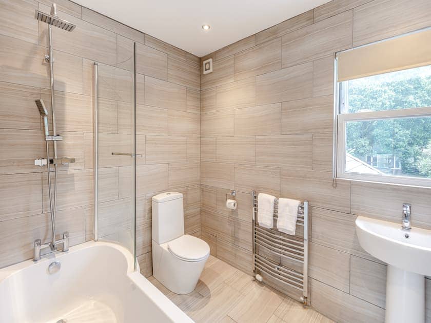 Bathroom | Whydown Cottage, Bexhill-on-Sea