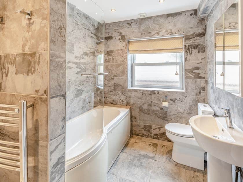 Bathroom | Whydown Cottage, Bexhill-on-Sea
