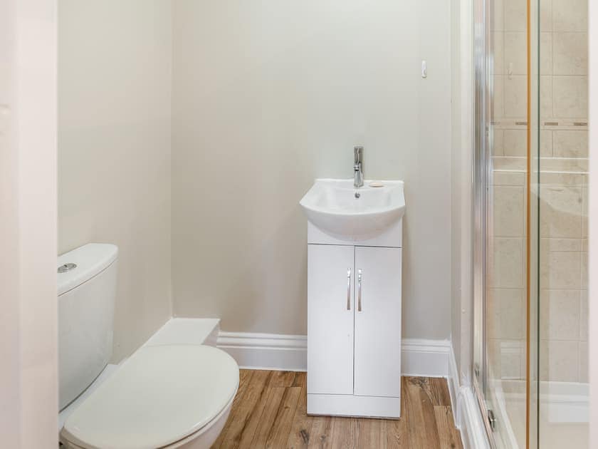 Bathroom | Whydown Cottage, Bexhill-on-Sea