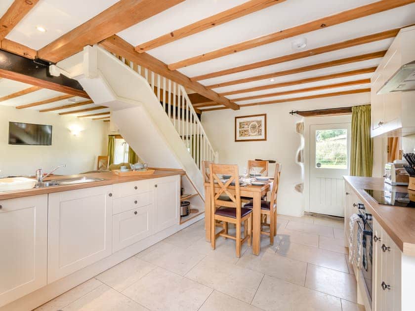Kitchen/diner | Swaledale Cottage - Broad Ecton Farm, Wetton, Ashbourne