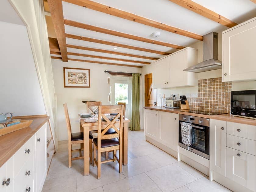 Kitchen/diner | Swaledale Cottage - Broad Ecton Farm, Wetton, Ashbourne